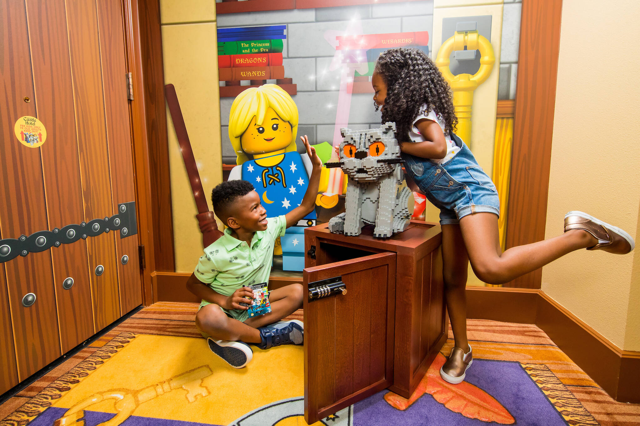 Interactive treasure hunt with LEGO gift in every room