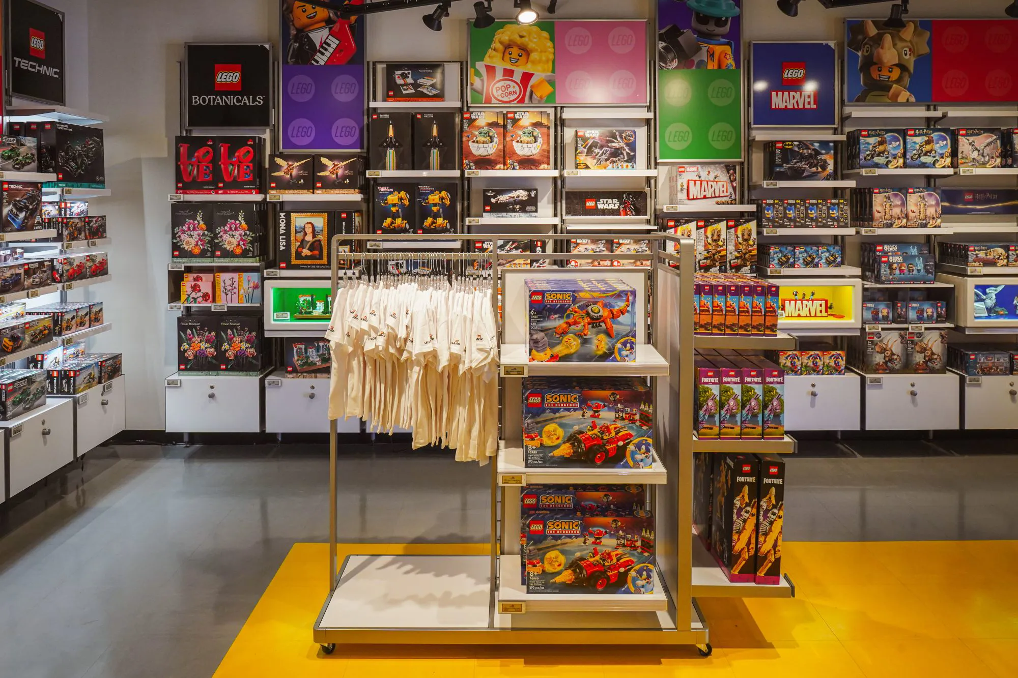 Minifigure Market at LEGOLAND California