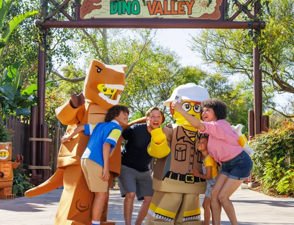 Dino Valley Square
