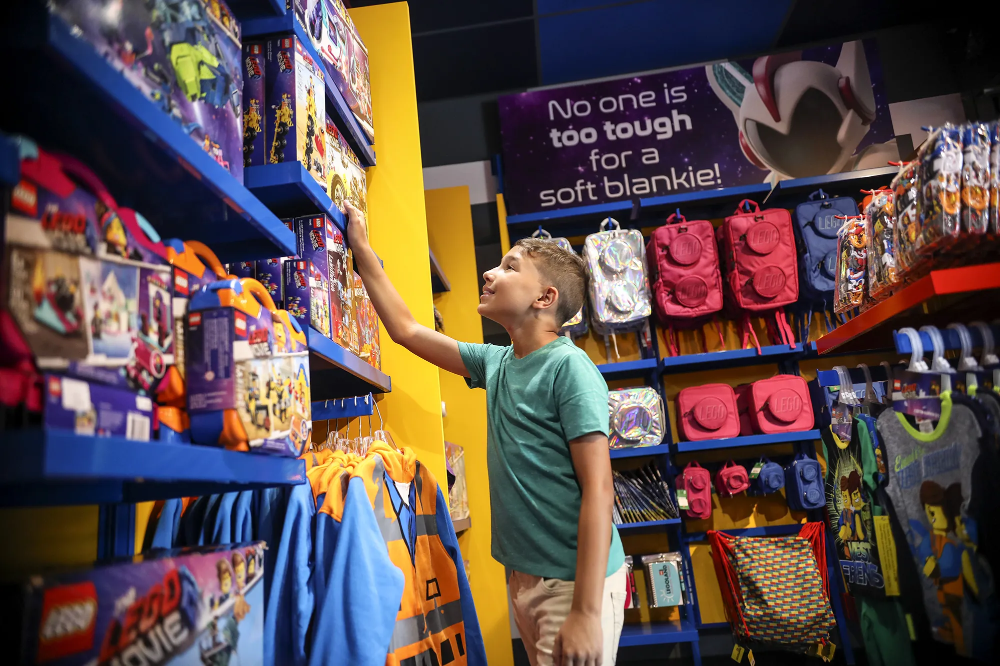 Shopping at California Resort | LEGOLAND California Resort