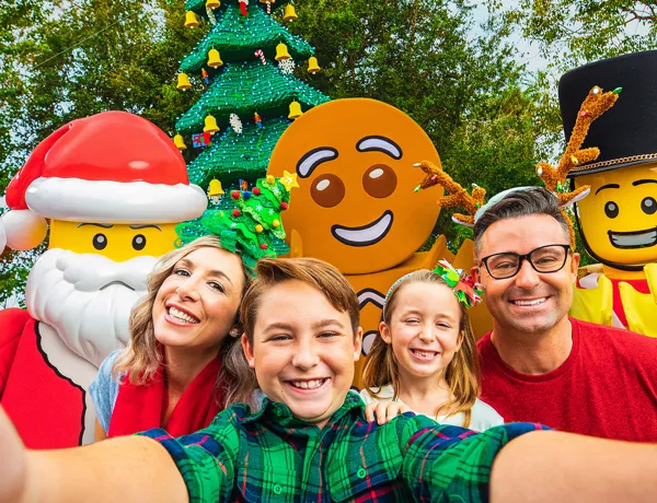 Selfie with LEGO Characters during the Holidays at LEGOLAND
