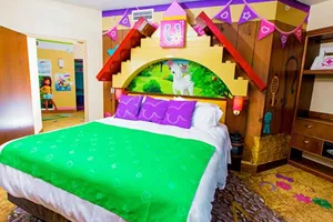 LEGO Friends Fully Themed Room