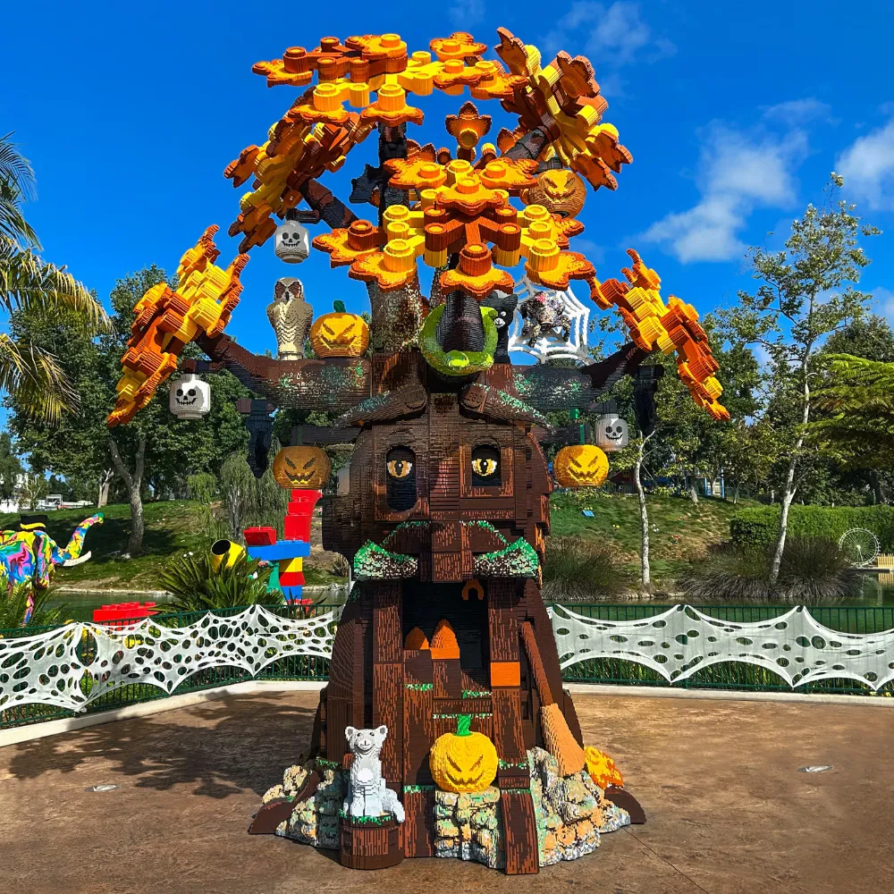 Halloween Tree Square