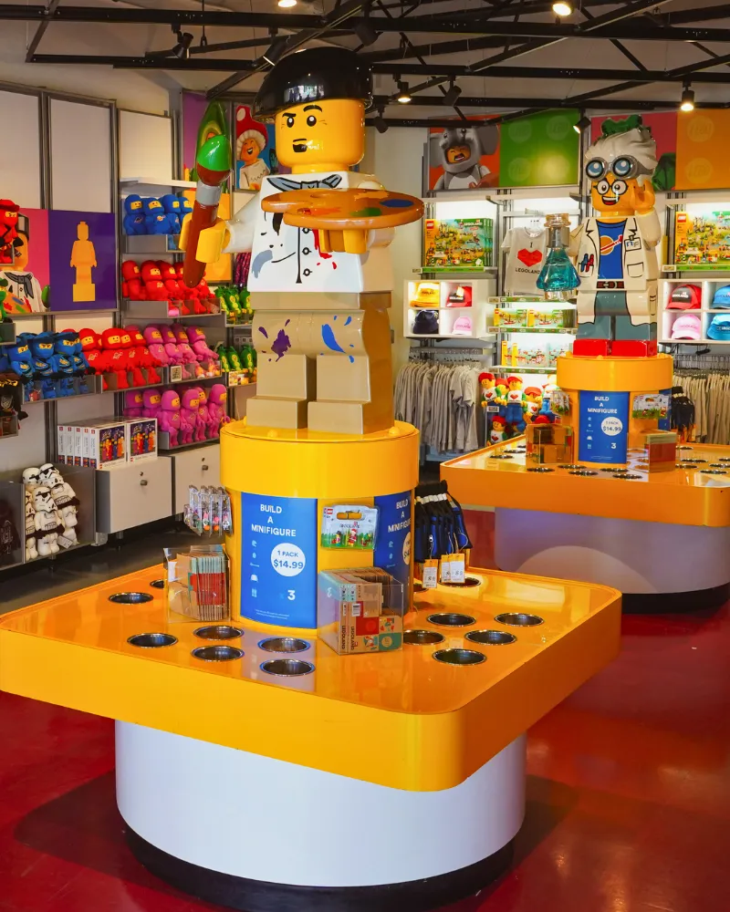 Minifigure Market at LEGOLAND California