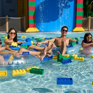 Waterpark Rafts3