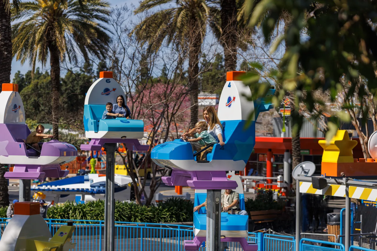 Launch & Land at LEGO Galaxy in LEGOLAND California