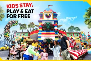 LLD KIDS STAY EAT PLAY FREE 7X5