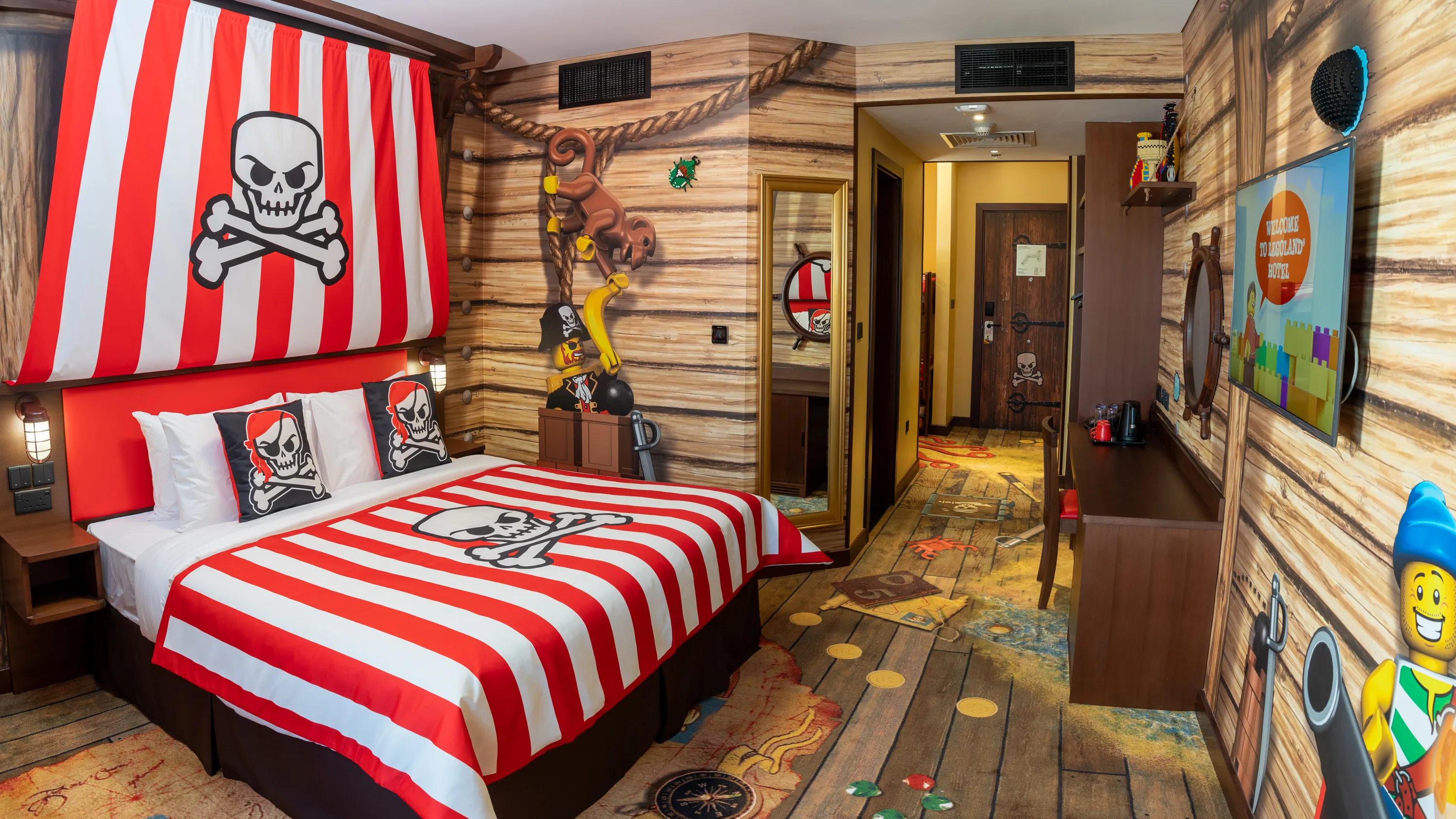 Legoland Hotel Room Interior Pirates 12