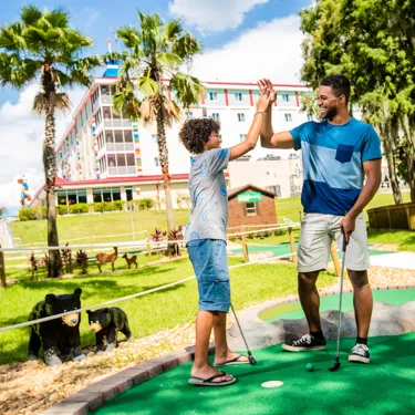 Free Round of Mini Golf included in every Hotel + Ticket package!