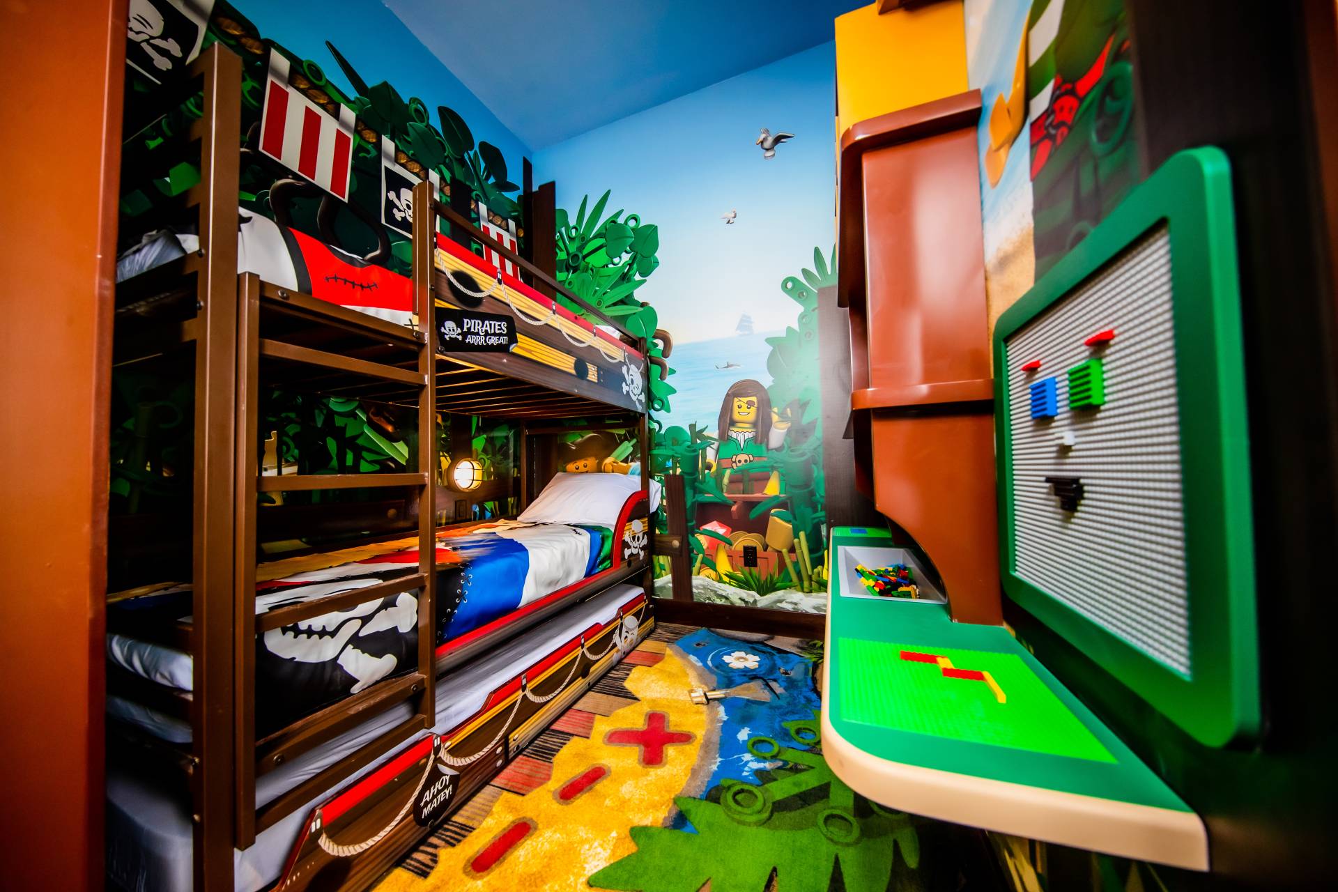Kids' sleeping area in a themed room at Pirate Island Hotel