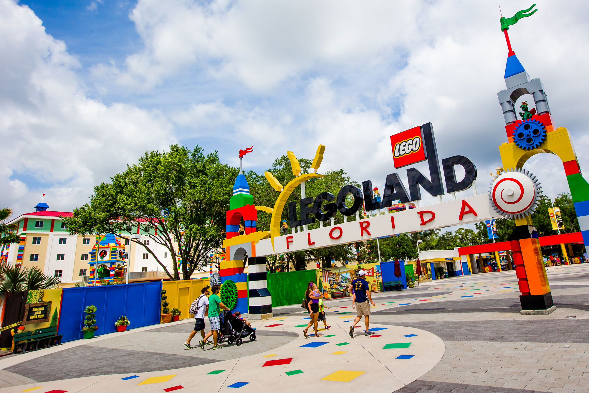 Just 130-kid steps from LEGOLAND! 