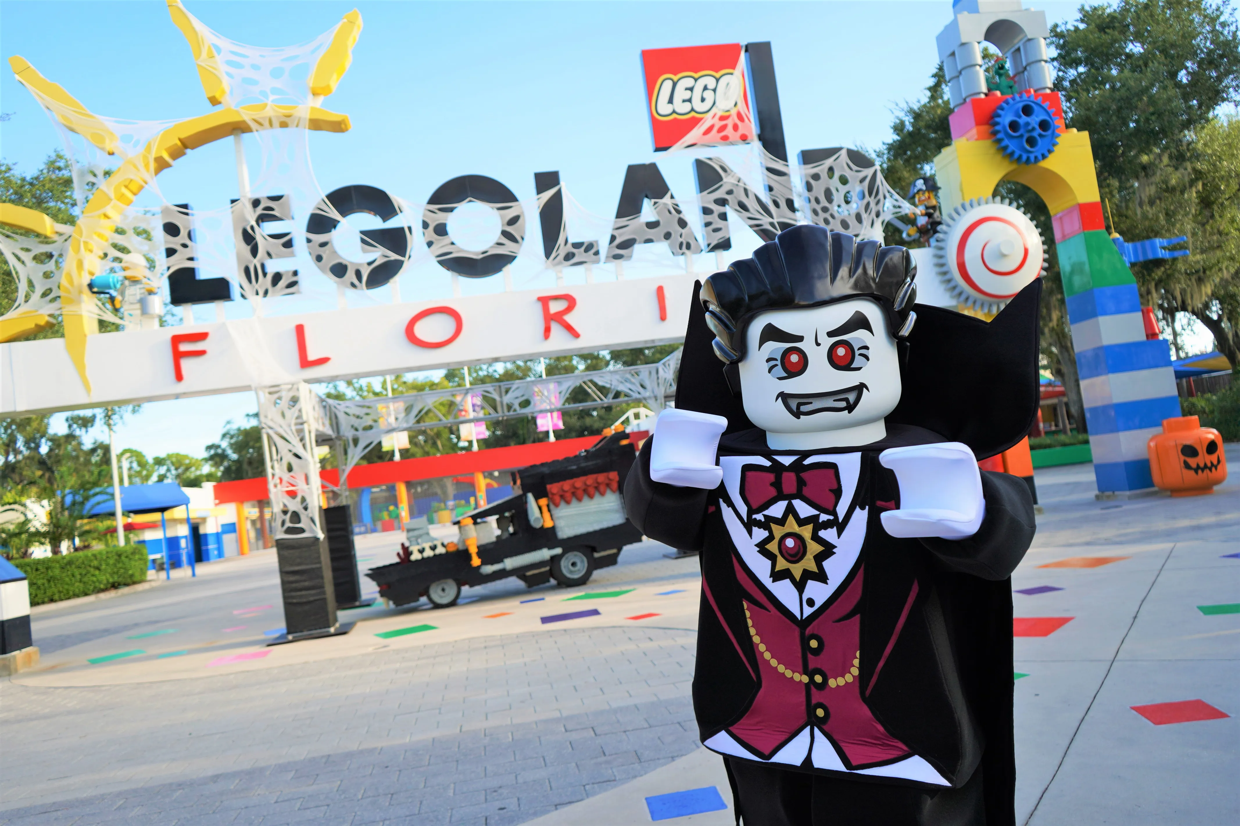 Brick Or Treat MONSTER PARTY At LEGOLAND Florida Lord Vampyre