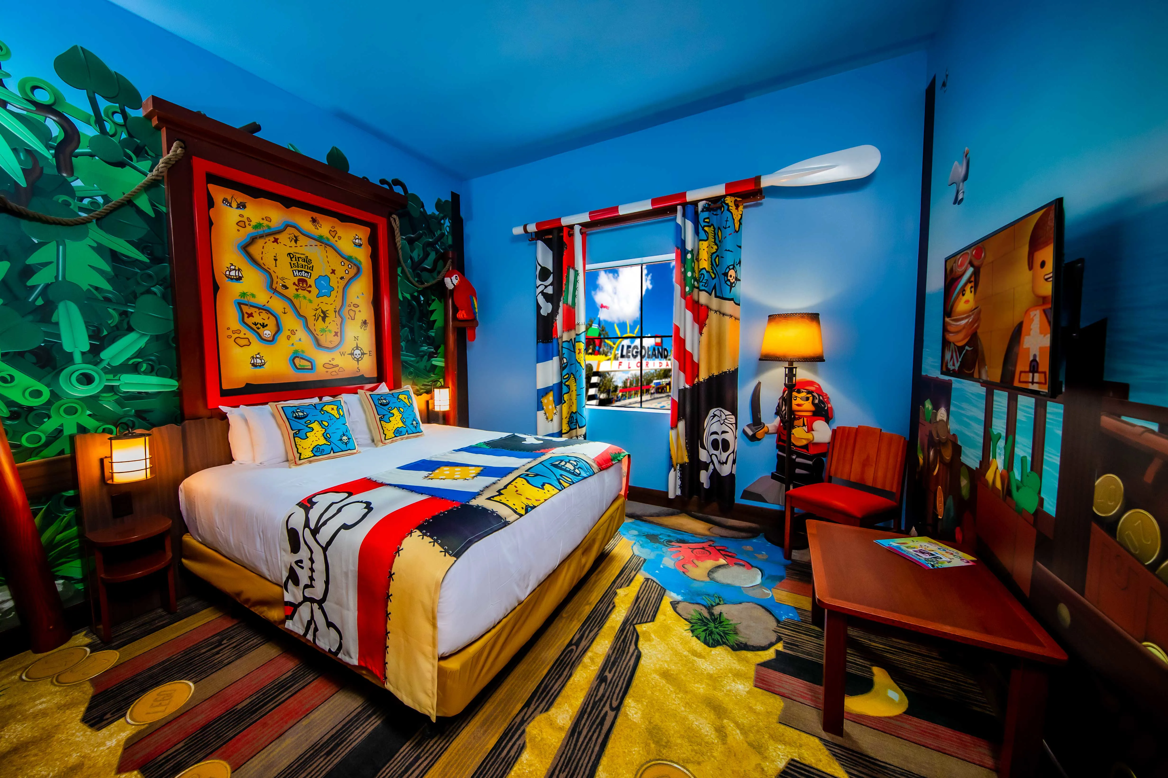 legoland florida pirate hotel