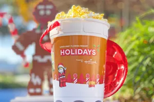 Holidays 2022 Passholder Gifts