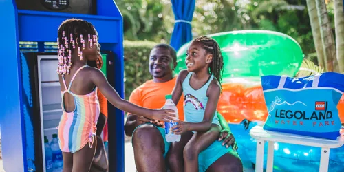Water Park Cabanas Family 2022 2X1