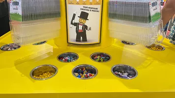 LEGO Factory Minifigure Build Station