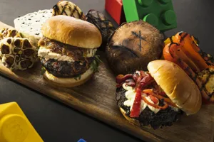 Food & Drinks