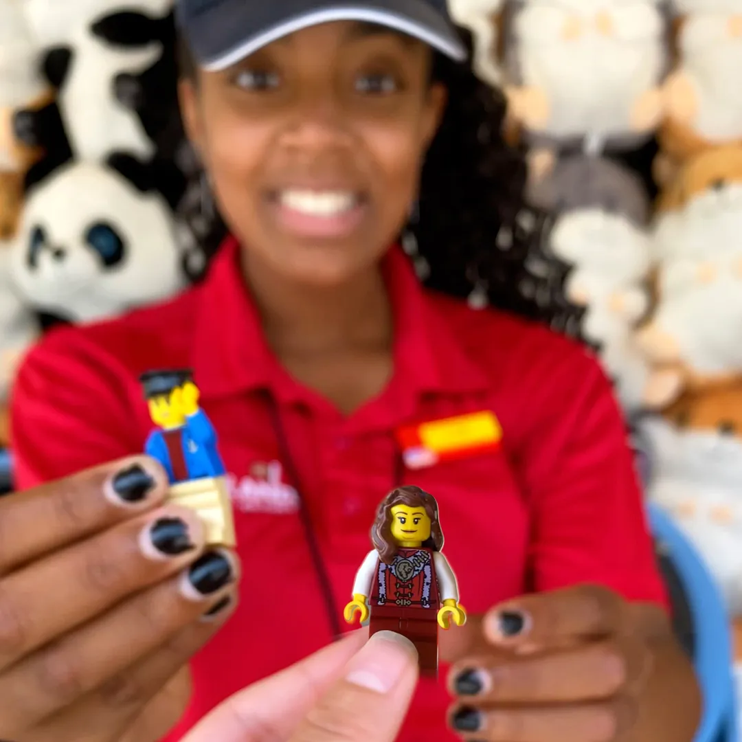 3 Steps to Minifigure Trading at LEGOLAND New York Resort