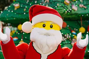LEGO Santa Infront Of Tree 1X1