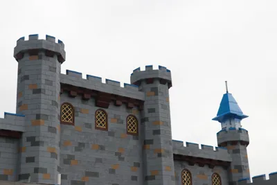 20201202 LLNYR Castle