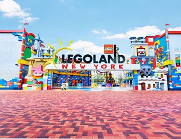LEGOLAND New York WelcomeArch
