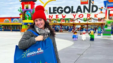 LLNYR Winter Shopping CROPPED