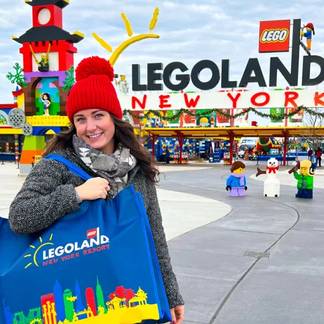 LLNYR Winter Shopping CROPPED