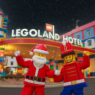 Holly Jolly Nights Entrance Nighttime1x1