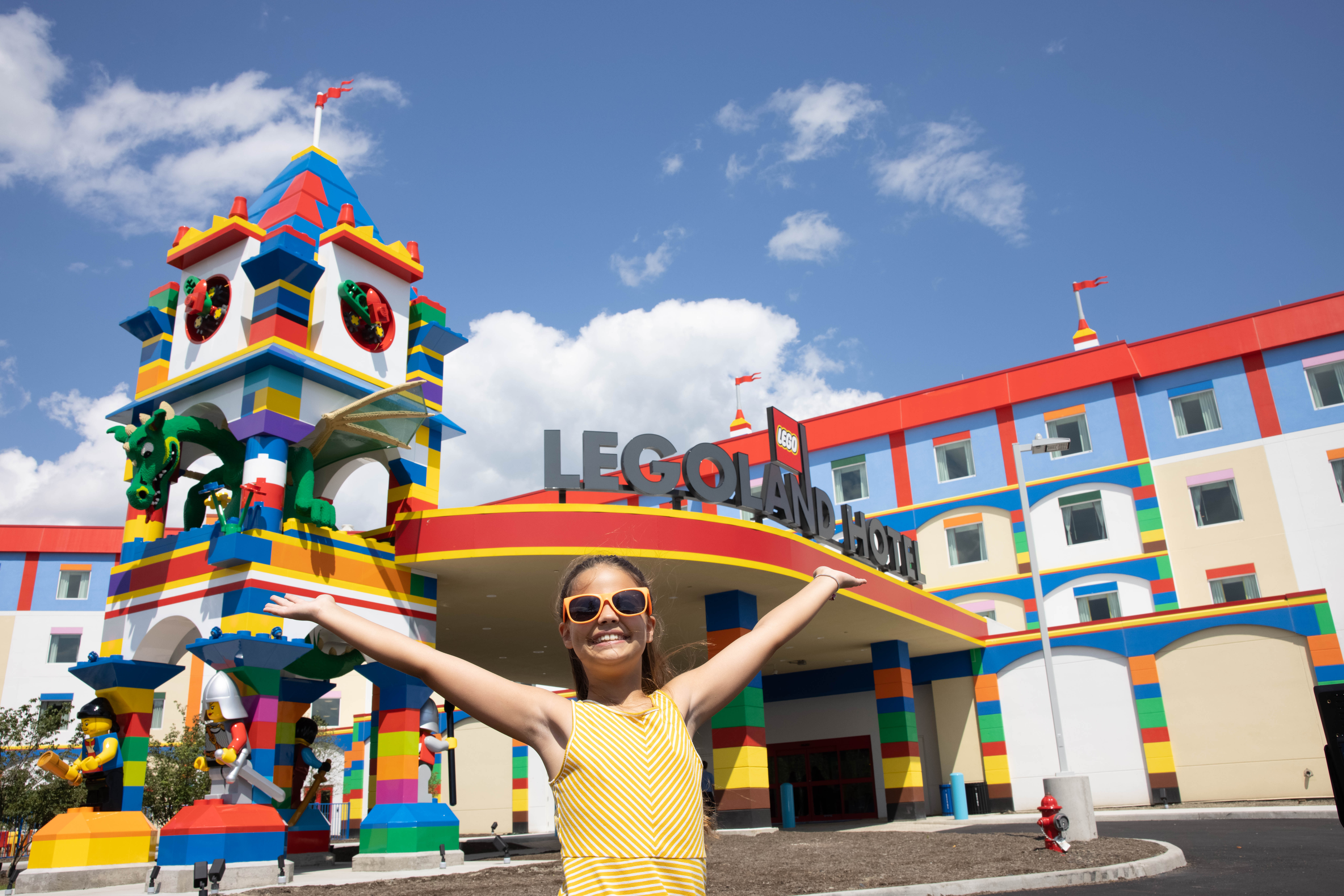 Girl In Front Of LEGOLAND Hotel (1)