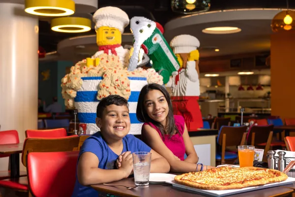 Bricks Food Hall at LEGOLAND Hotel